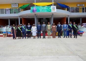 Développement local : le Président Oligui Nguema et la Première Dame inaugurent le nouveau marché municipal d’Akanda, symbole de modernité et d’inclusion économique