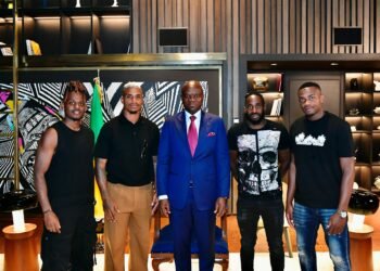 À Istanbul, le Président Oligui Nguema galvanise les Panthères et félicite Mario Lemina pour son titre en Turquie