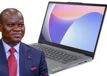 Programme présidentiel « 1 étudiant, 1 ordinateur » : Oligui Nguema concrétise sa vision numérique