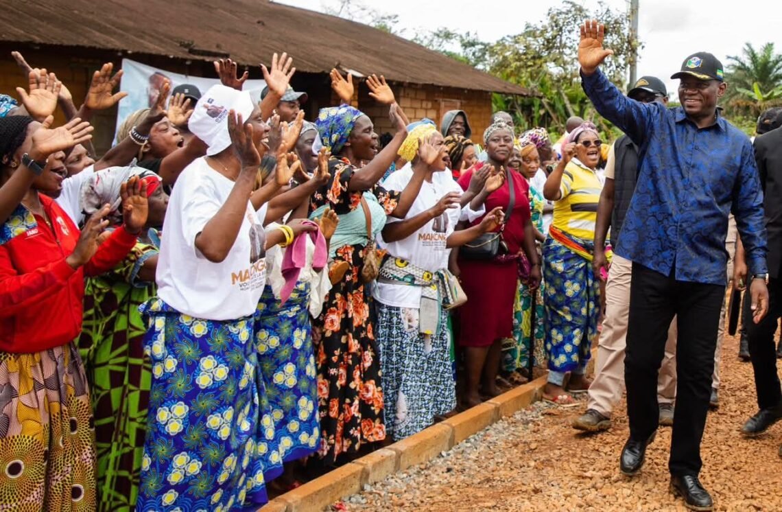 À Lebamba et Makongonio, le Chef de l&rsquo;État réaffirme sa vision d’un développement fondé sur l’action et la proximité