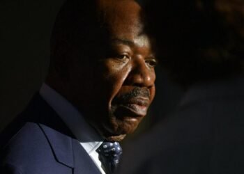 Affaire des biens mal acquis : la France doit restituer l’argent au Gabon, pas en tirer profit