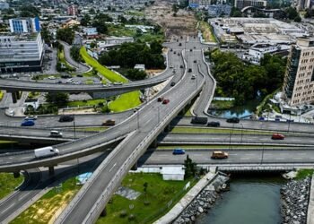 Travaux de l&rsquo;échangeur du Bord de mer : malgré la fermeture temporaire de l&rsquo;accès principal, l&rsquo;Hôpital Jeanne Ebori reste pleinement opérationnel