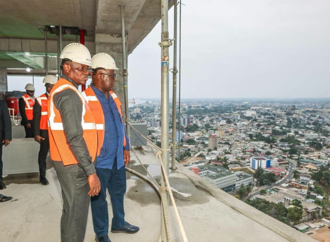 Félix Tshisekedi impressionné par les grands chantiers de Libreville : « Des réalisations qui doivent inspirer l&rsquo;Afrique »