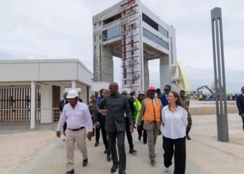 À l&rsquo;approche du 17 août, Brice Clotaire Oligui Nguema inspecte le chantier du Monument Georges Damas Aleka