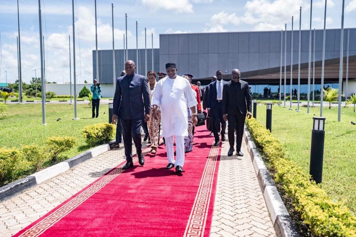Visite d’État en Gambie : Brice Clotaire Oligui Nguema consolide les liens bilatéraux et poursuit son offensive diplomatique en Afrique de l’Ouest