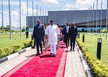 Visite d&rsquo;État en Gambie : Brice Clotaire Oligui Nguema consolide les liens bilatéraux et poursuit son offensive diplomatique en Afrique de l&rsquo;Ouest
