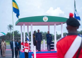 Après le Ghana et la Gambie, Brice Clotaire Oligui Nguema consolide son offensive diplomatique en Sierra Leone