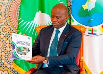 Élections professionnelles : le rapport final remis au Numéro Un Gabonais, une nouvelle étape pour le dialogue social