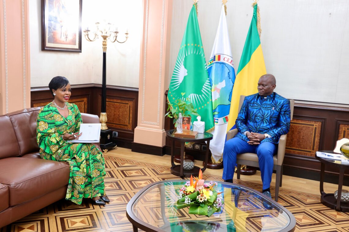 Formation et emploi : Brice Clotaire Oligui Nguema mise sur les compétences des Gabonais