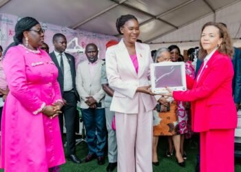 Octobre Rose 2026 : Zita Oligui Nguema renforce les capacités du Centre hospitalier Jeanne Ebori